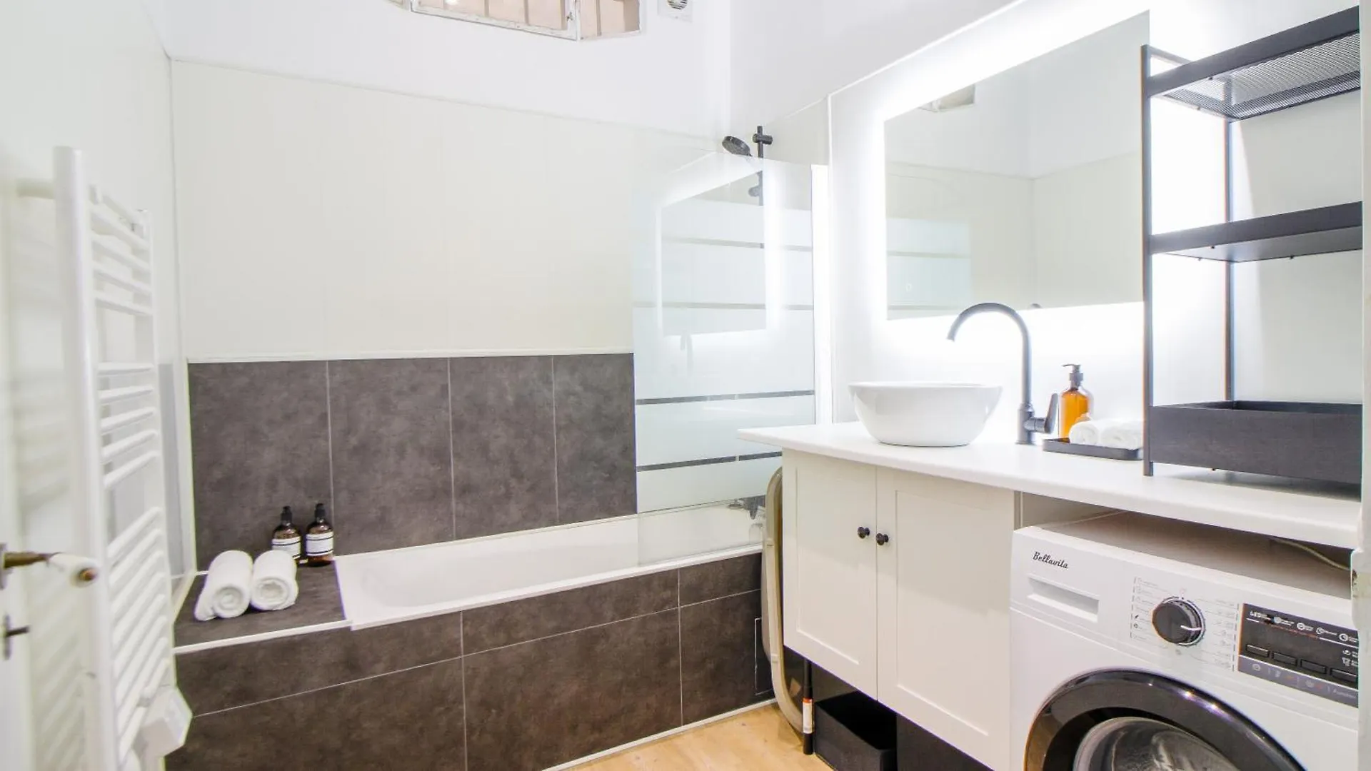 Ile Saint-Louis - Charming Apartment Paris 0*,
